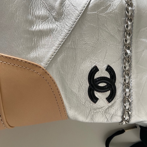 NWT CHANEL Metallic Silver Leather CC Cap Toe Ankle Slip-On Boots - Picture 5 of 9